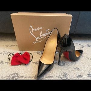 Never been worn Christian Louboutin So Kate sz 6